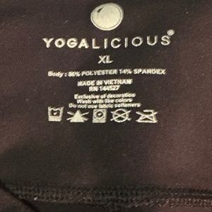 Yogalicious black XL leggings (crop length) with pockets